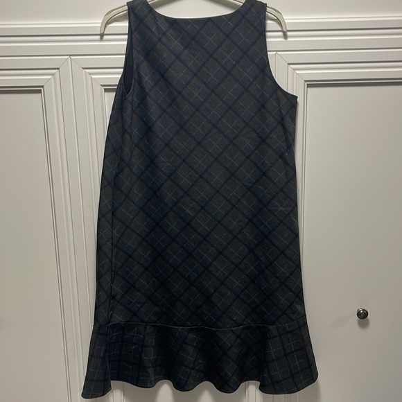 Plaid Short Sleeve Dress - Picture 5 of 5